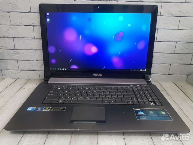 Ноутбук Asus 17" FullHD, Core i3, SSD