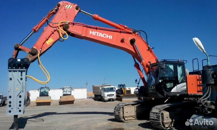 Гусеничный экскаватор