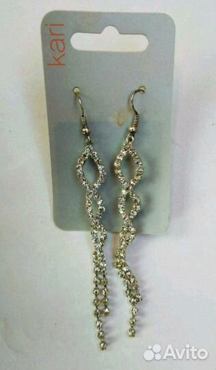 Серьги белые с камнями