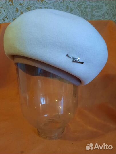 Берет женский новый