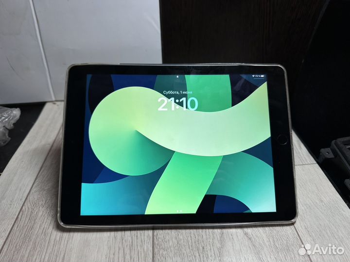 iPad 5 2017 на 32gb