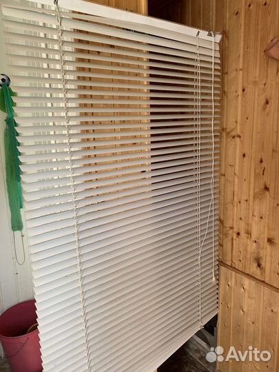 Продам жалюзи горизонтальные