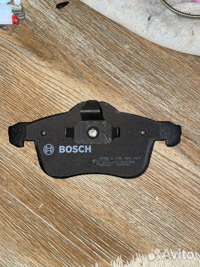 Тормозные накладки передние