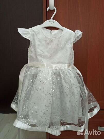 Платье для девочки нарядное 92