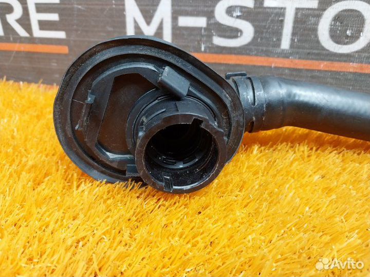 Патрубок отопителя Mercedes-Benz C-Class W204