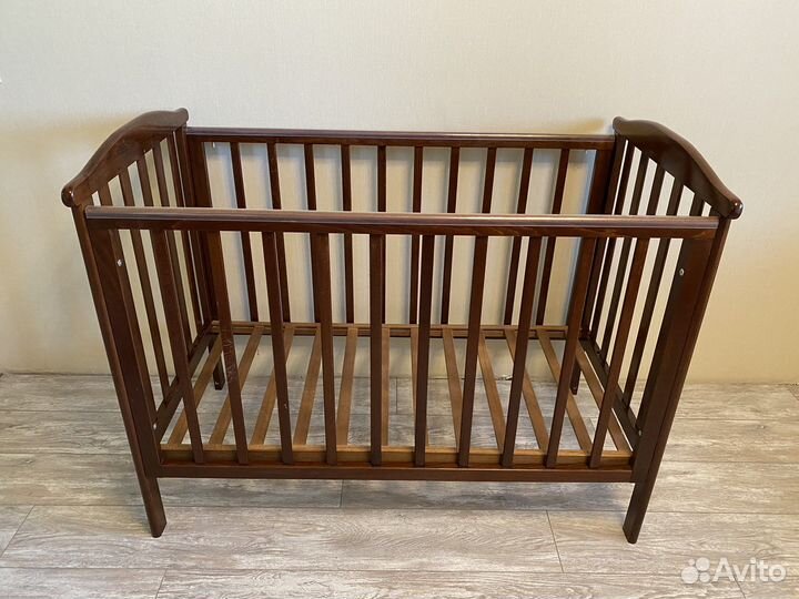 Кроватка детская с матрасом