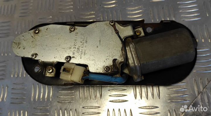 Моторчик заднего дворника WM32061S Nissan Patrol 260 При звонке назовите, пожалуйста, этот артикул: