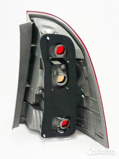 Фонарь левый задний в крыло Toyota Fielder 120