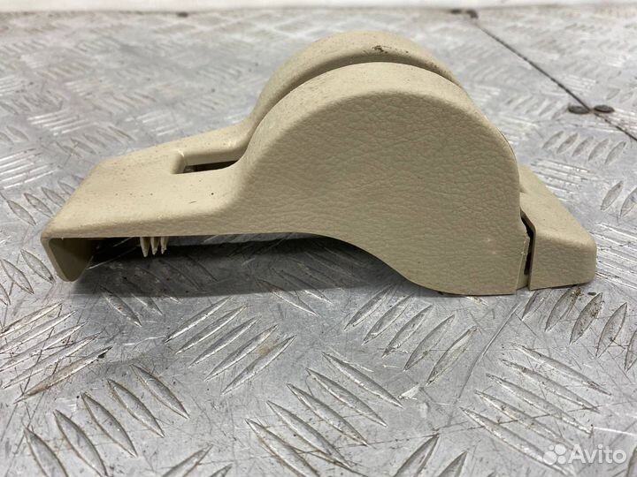 Б/У накладка сиденья (обшивка салона) левый Mazda