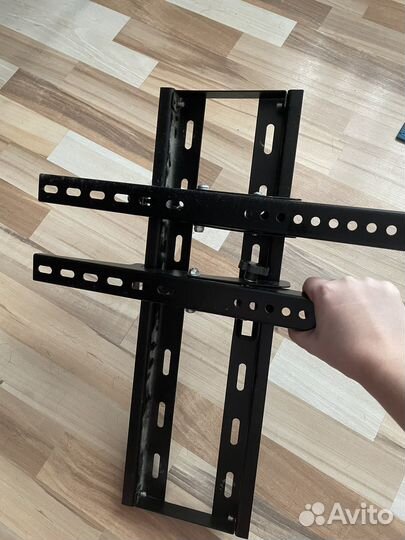 Кронштейн для телевизора