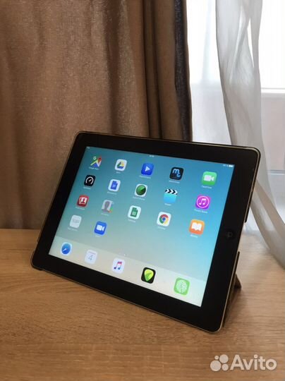 Apple iPad 4 16Gb Wi-Fi серебристый