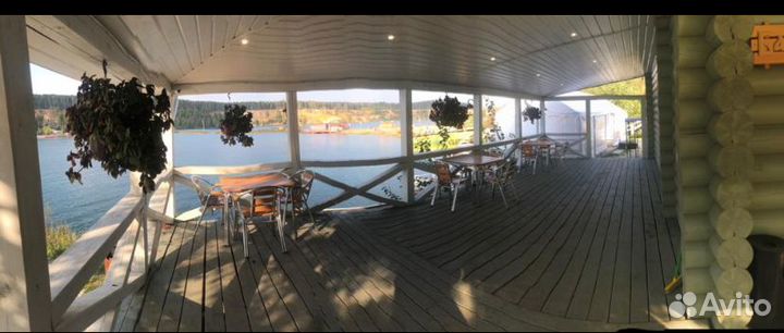 Банкетный зал на крытой террасе у реки мск