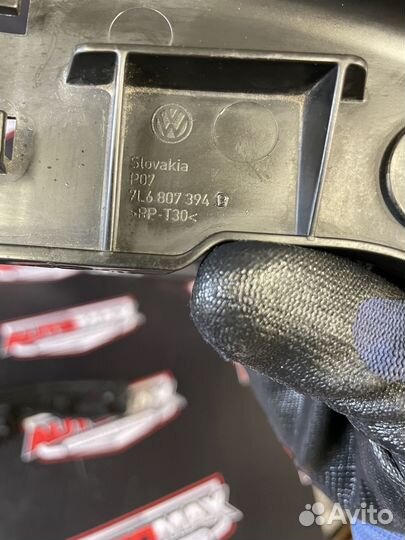 Направляющая заднего бампера Volkswagen Touareg