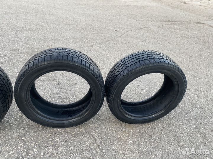 Toyo Observe Garit KX 215/50 R17