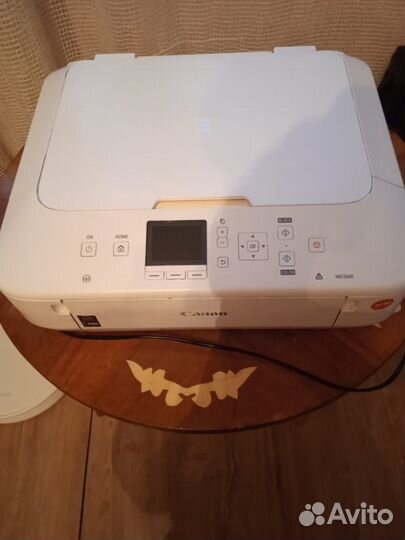 Цветной струйный принтер со сканером