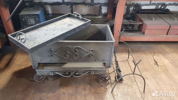 Кованый мангал