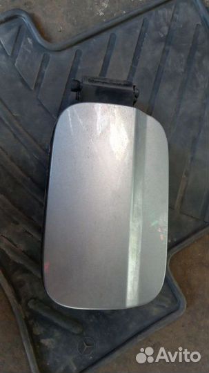 Лючок бензобака Mercedes Benz W204 2007-2015