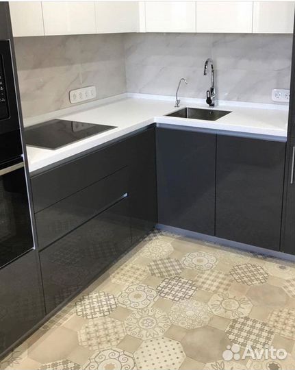 Кухонный гарнитур на заказ. Долговечные материалы