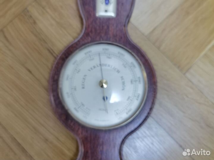 Барометр метеостанция