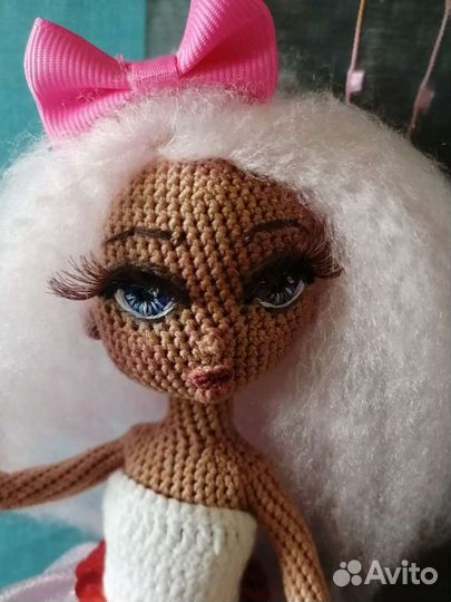Вязаная Кукла ручной работы