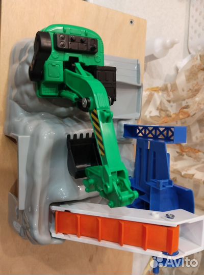 Игрушка детская и конструктор