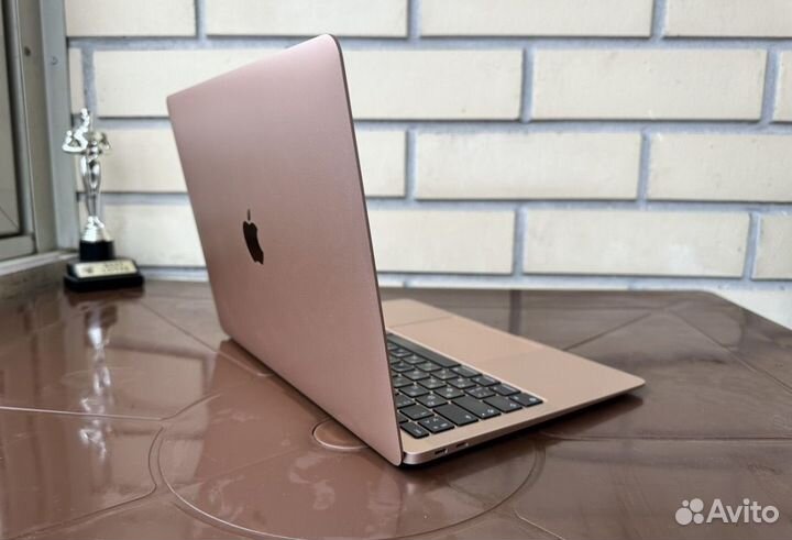 Apple MacBook air 13 2020 m1 8gb 256