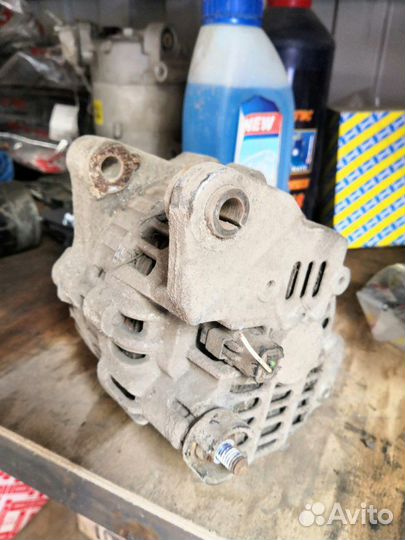 Генератор Renault logan Sandero 1.4 без гура