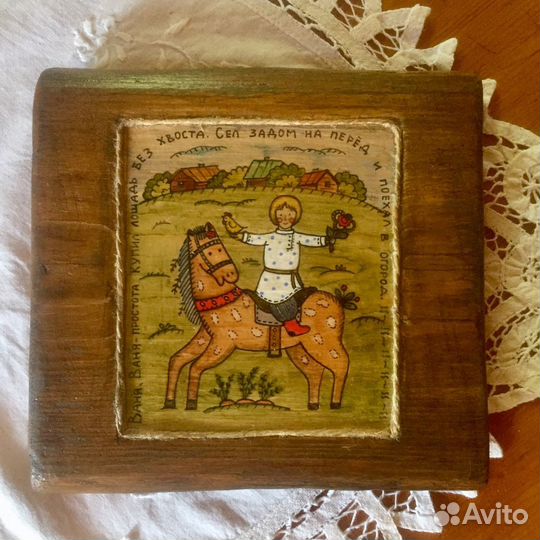 Авторская картина лубок на дереве