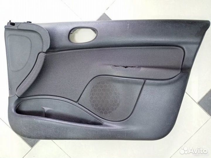 Обшивки дверей Peugeot 206 седан KFW10ctzkpsa 2008