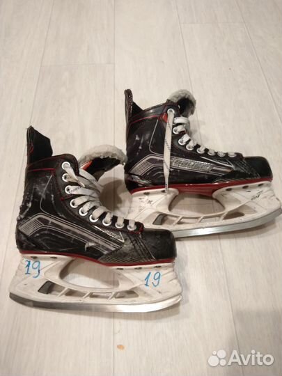 Хоккейные коньки bauer vapor x500