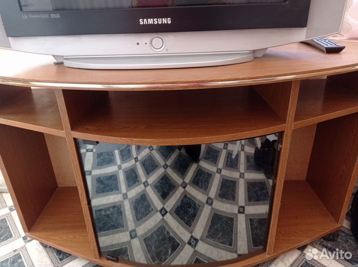 Тумба под телевизор