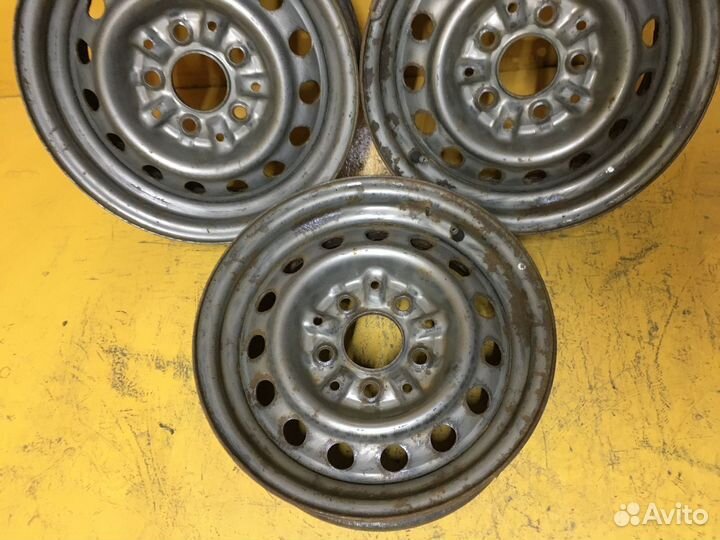 4 шт. Диски 14 5х114,3 DIA 67,1
