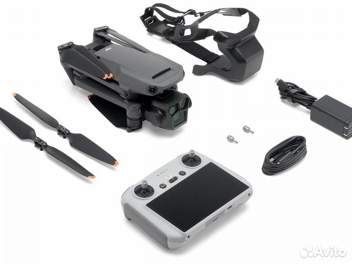 Квадрокоптер DJI Mavic 3 PRO