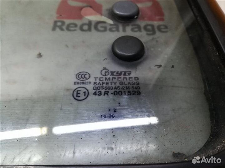 Стекло боковое заднее правое Ssangyong Istana 631