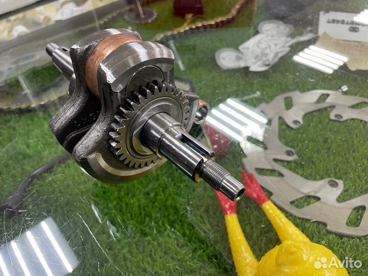 Коленвал Yamaha YBR125