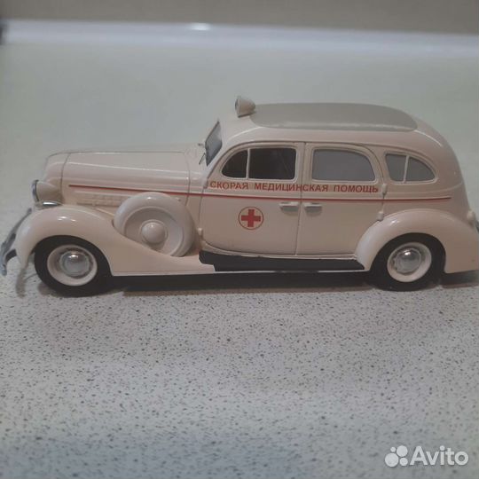 Модель автомобиля Зис-101 металл