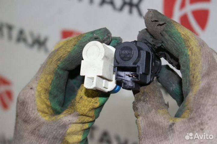 Датчики педали тормоза Ford Fiesta MK5 1.4+робот