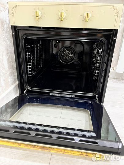 Духовой шкаф