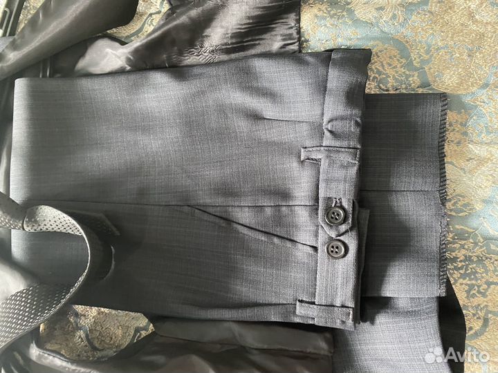 Костюм школьный