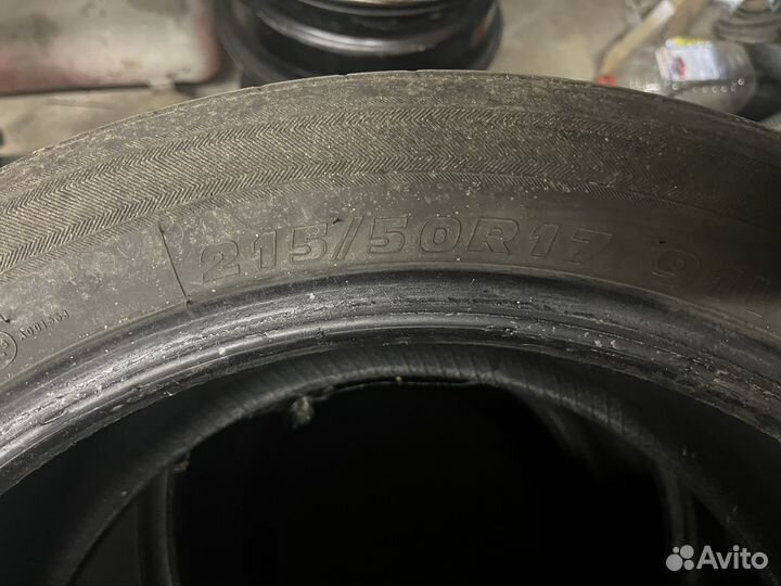 Kumho Solus KH17 215/50 R17