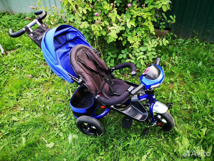 Детский трехколесный велосипед LexusTrike с ручкой