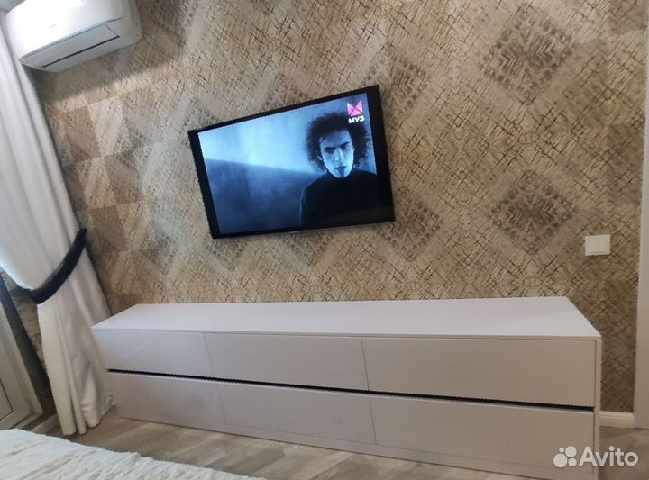 Тумба под телевизор