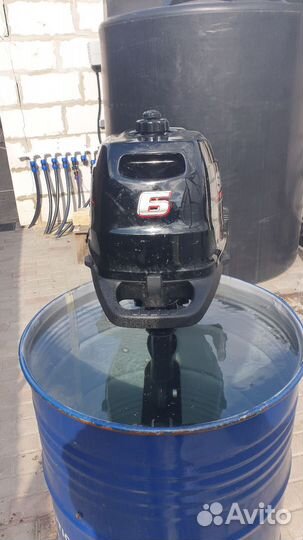 Лодочный мотор Suzuki 6 л с 4 такта