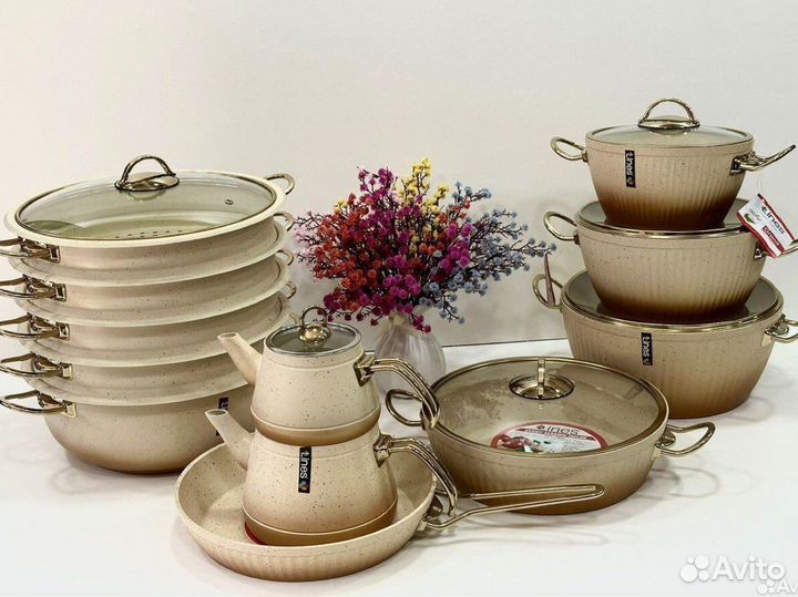 Набор кастрюли мантоварка чайник