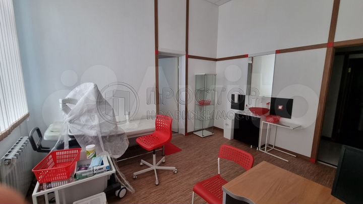 Сдам торговое помещение, 367 м²