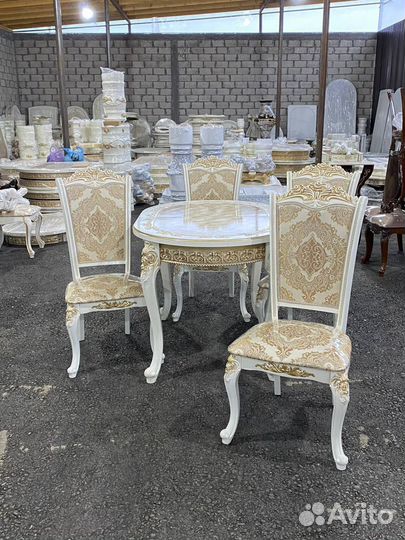 Столы и стулья новые