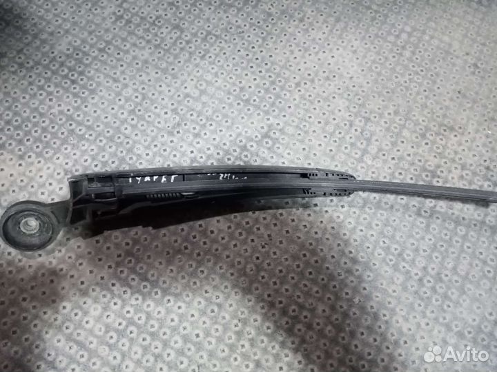 Поводок задний Volkswagen Touareg 1