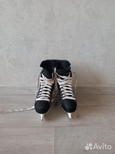 Коньки хоккейные 43 размер