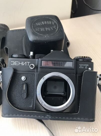 Плёночный фотоаппаратЗенит