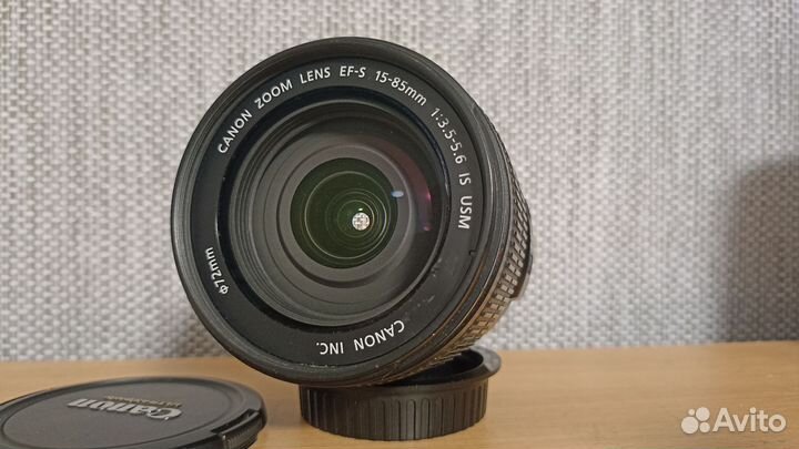 Canon EF-S 15-85mm f/3.5-5.6 IS USM